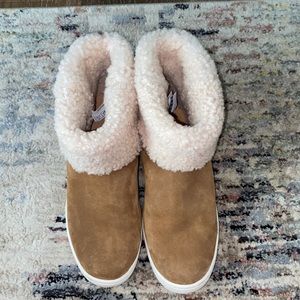 Ugg shoes